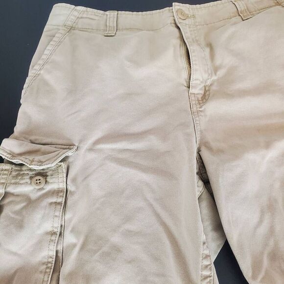 Faded Glory Cargo Shorts - Picture 3 of 9